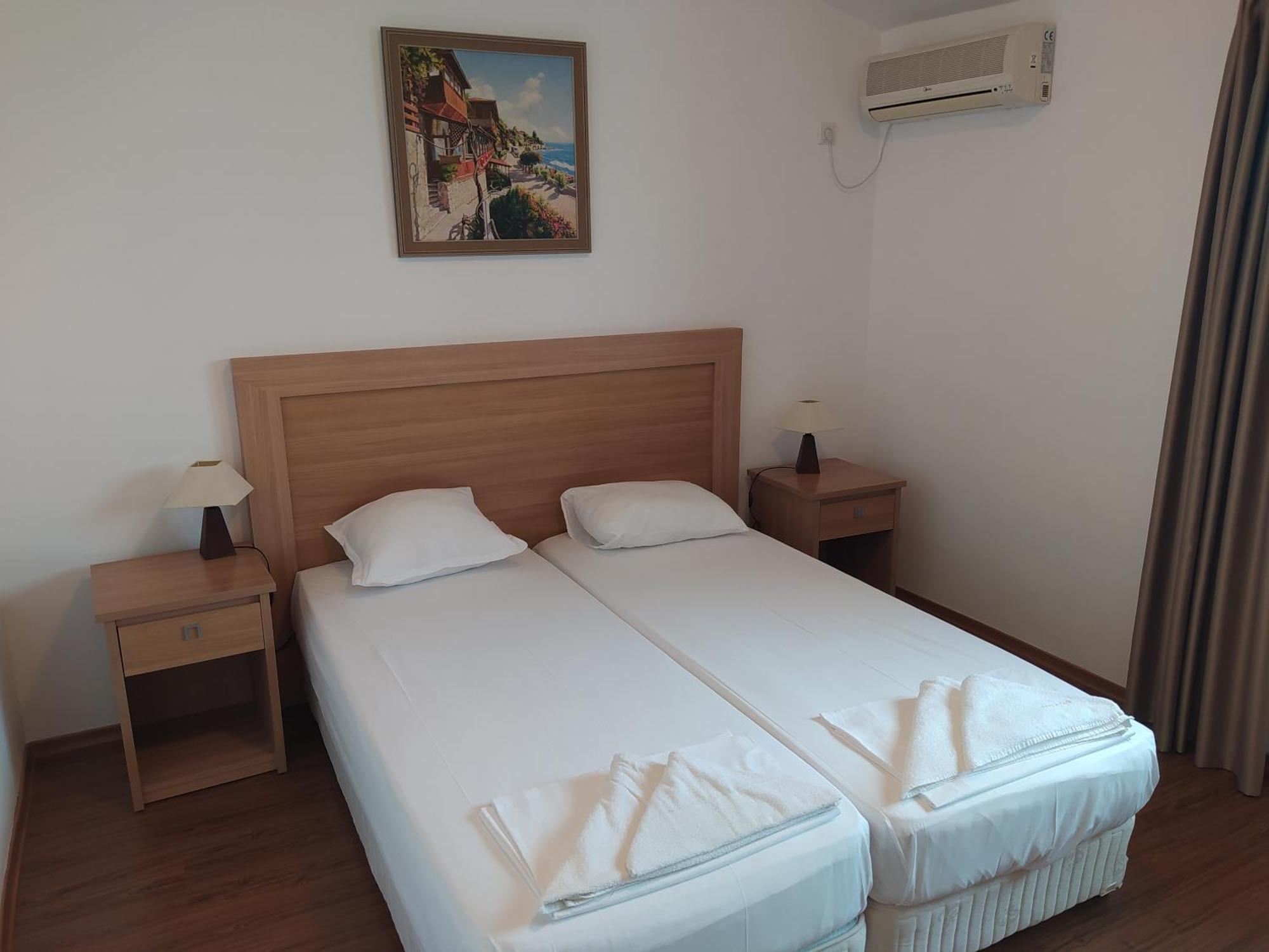 Visit Sunny Beach Marina Apartments Ravda Oda fotoğraf
