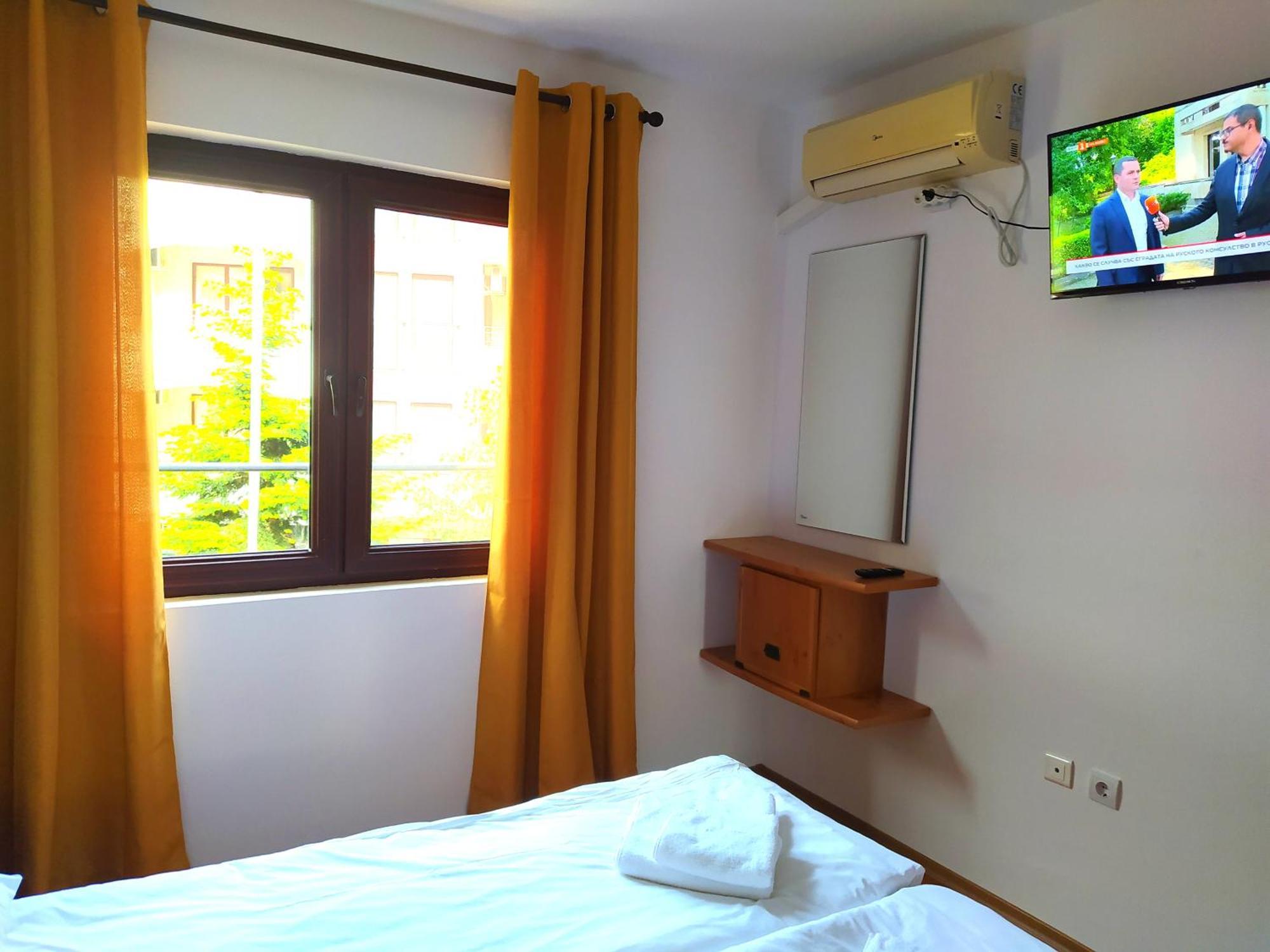 Visit Sunny Beach Marina Apartments Ravda Oda fotoğraf
